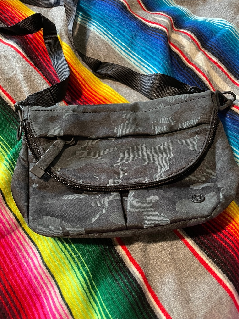 lululemon athletica Gray Black Camo Print Messenger Crossbody purse